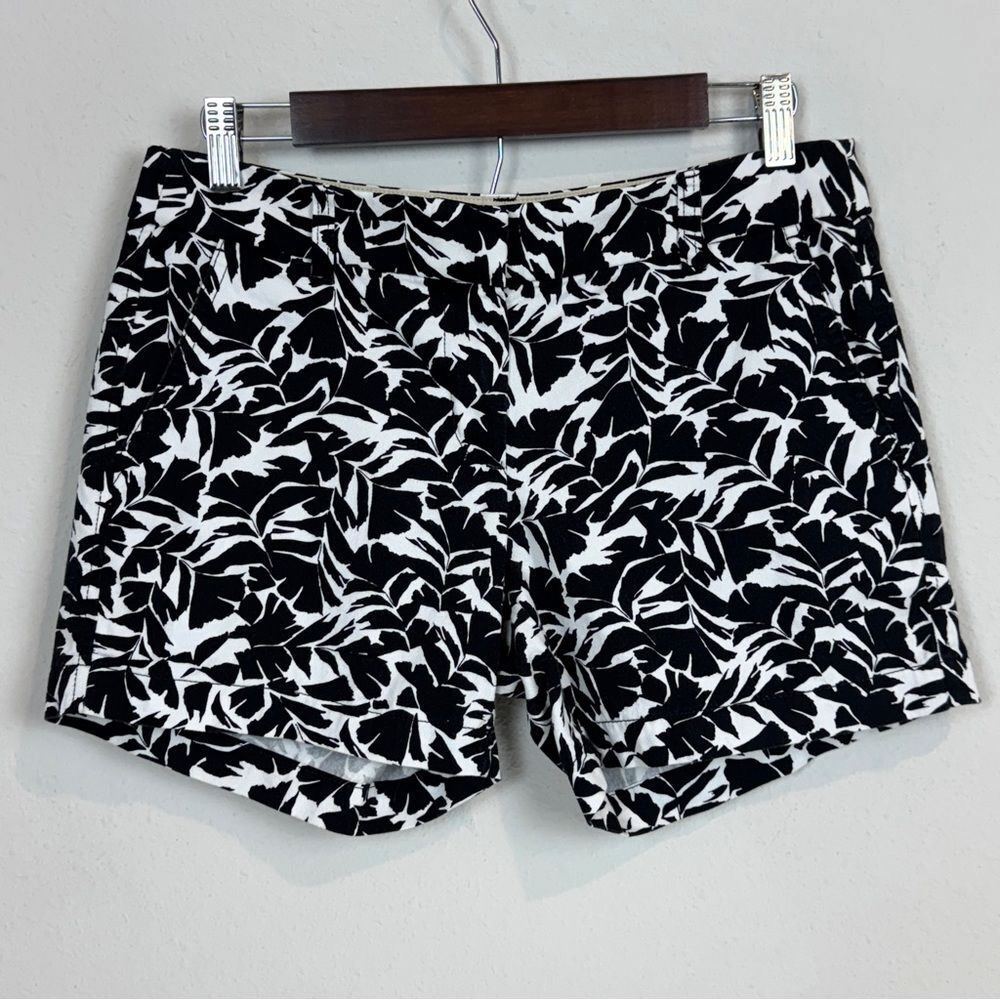 J. Crew Factory Black White Print 5” Shorts 4